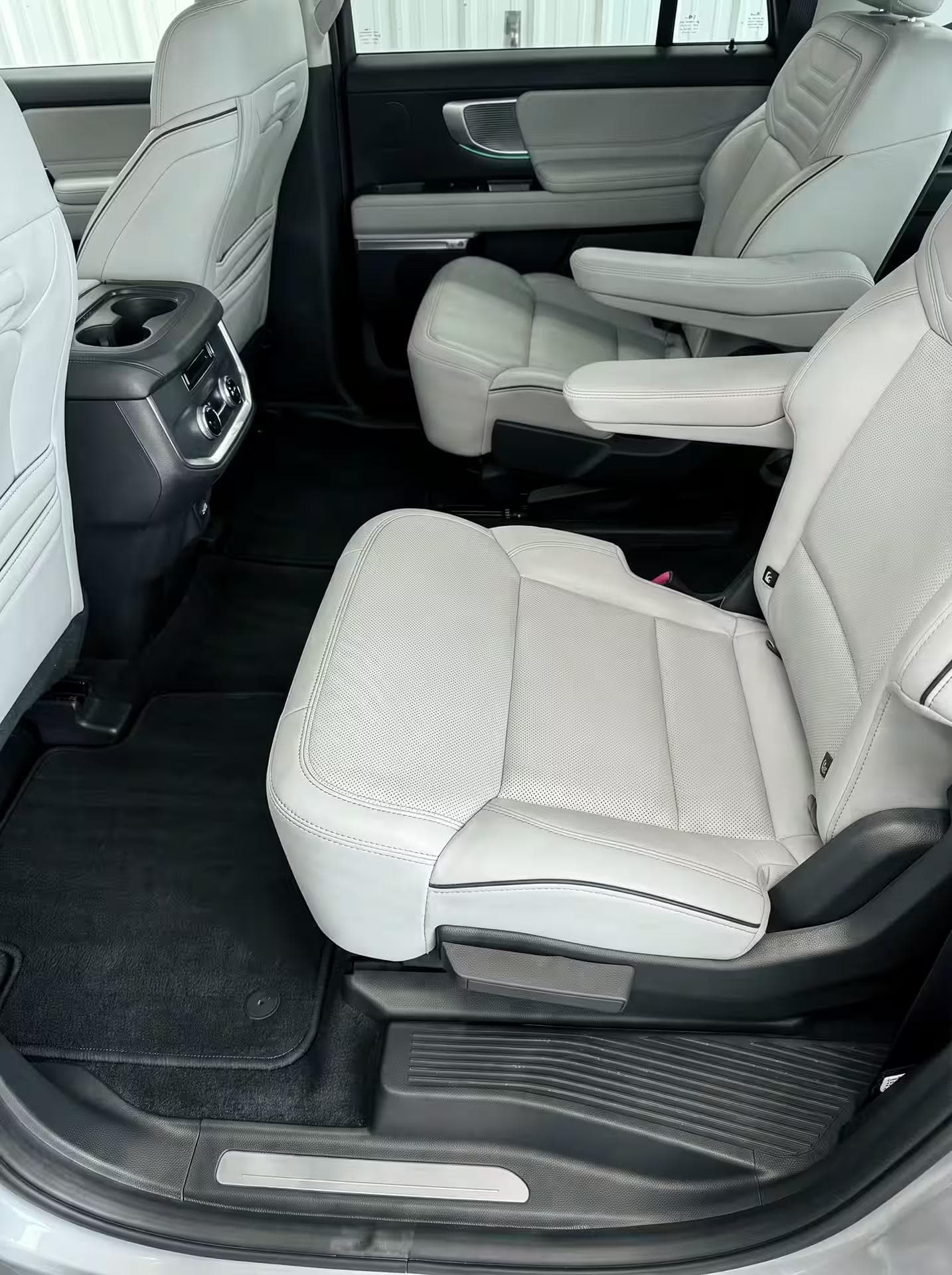 White interior — before vs after (after)